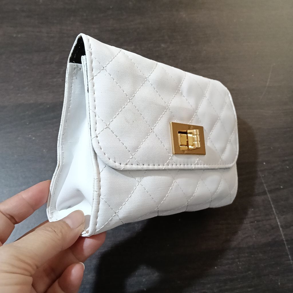 Tas selempang kecil wanita rantai