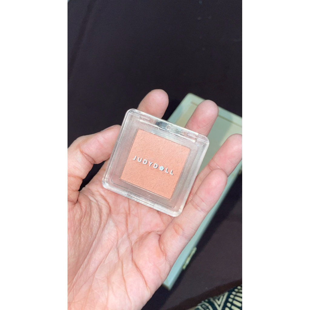 Preloved Makeup Blushon Judydoll
