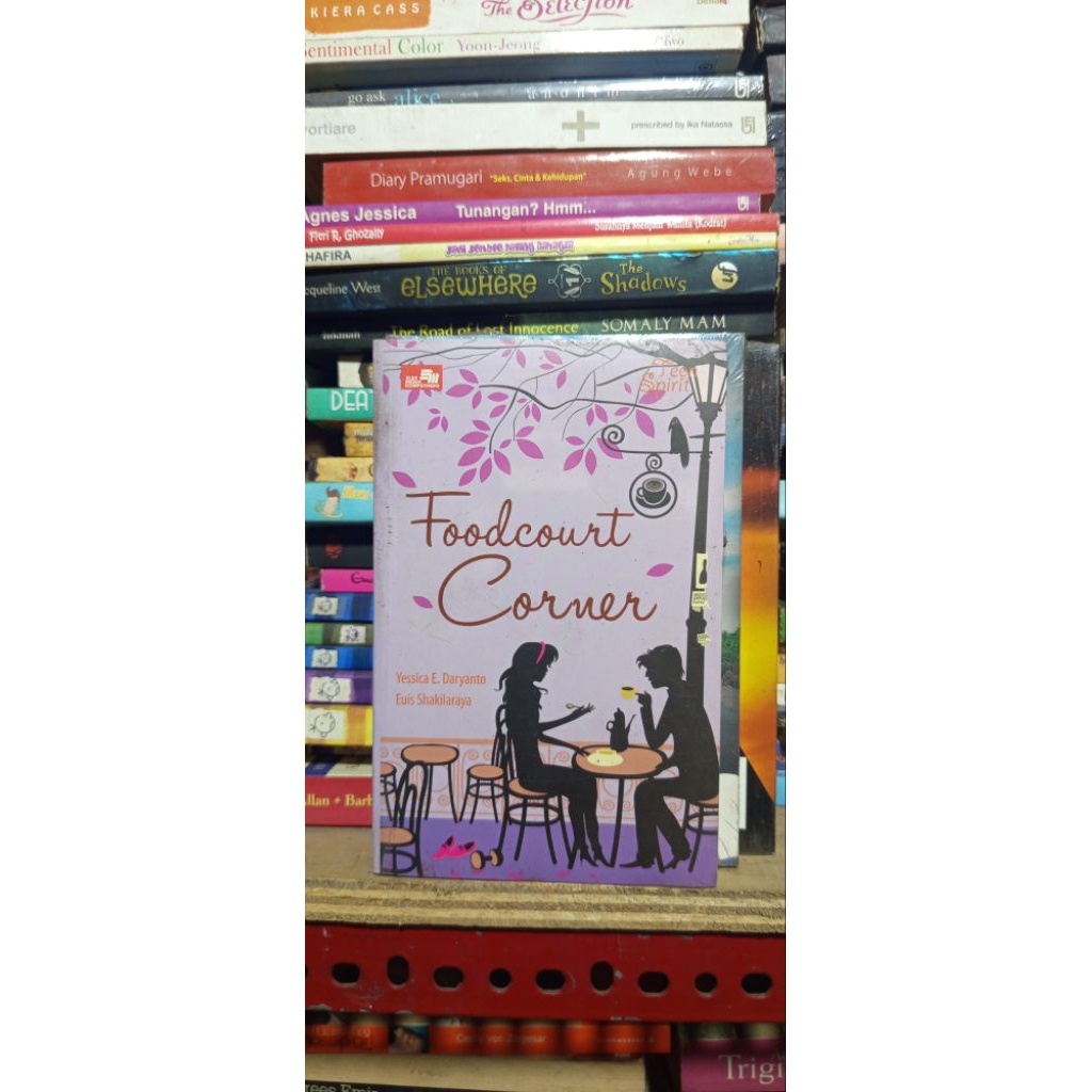 •Book•Foodcourt Corner – Novel Remaja Romantis | Yessica E. Daryanto