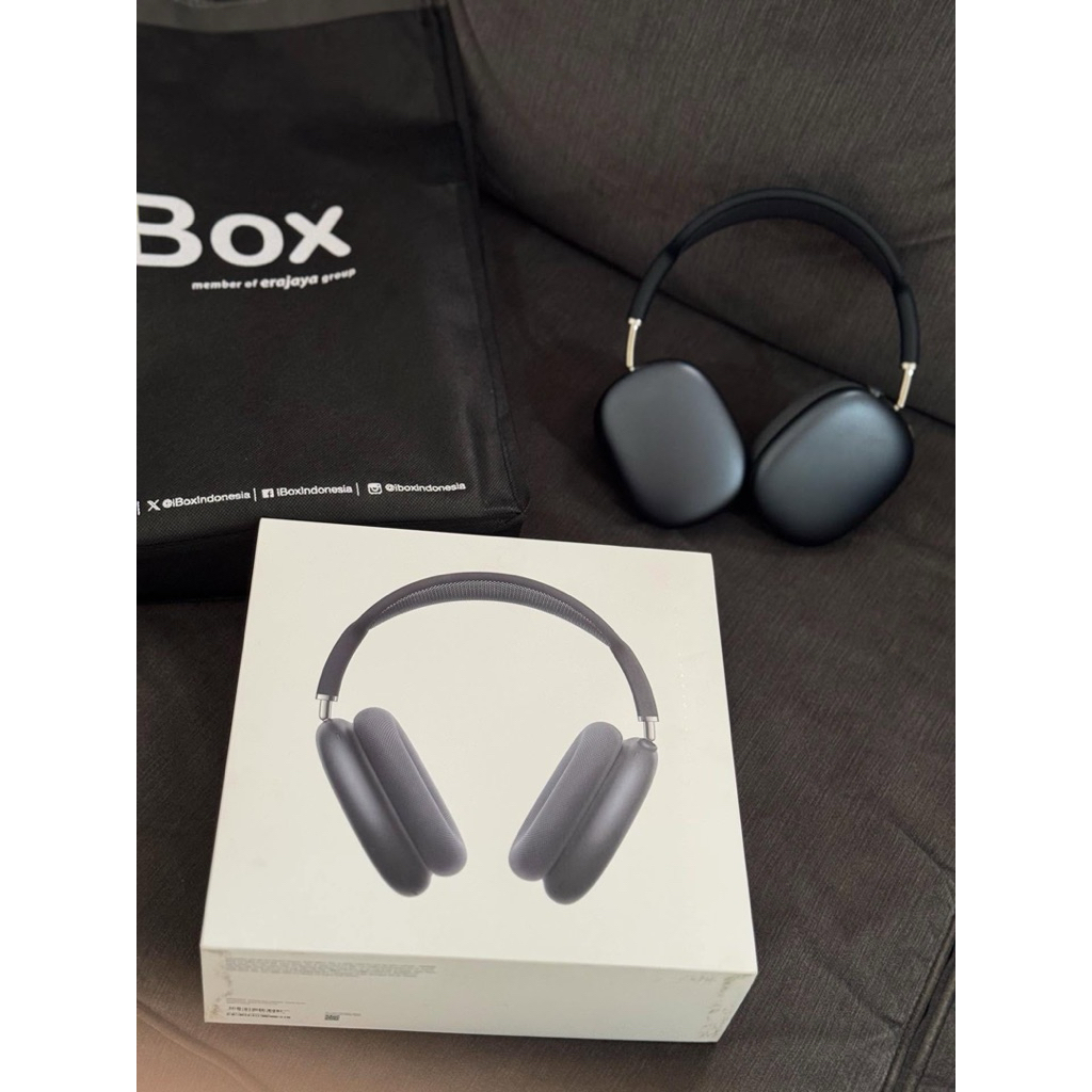 [PRELOVED] AIRPODS MAX MIDNIGHT (USB TYPE C)