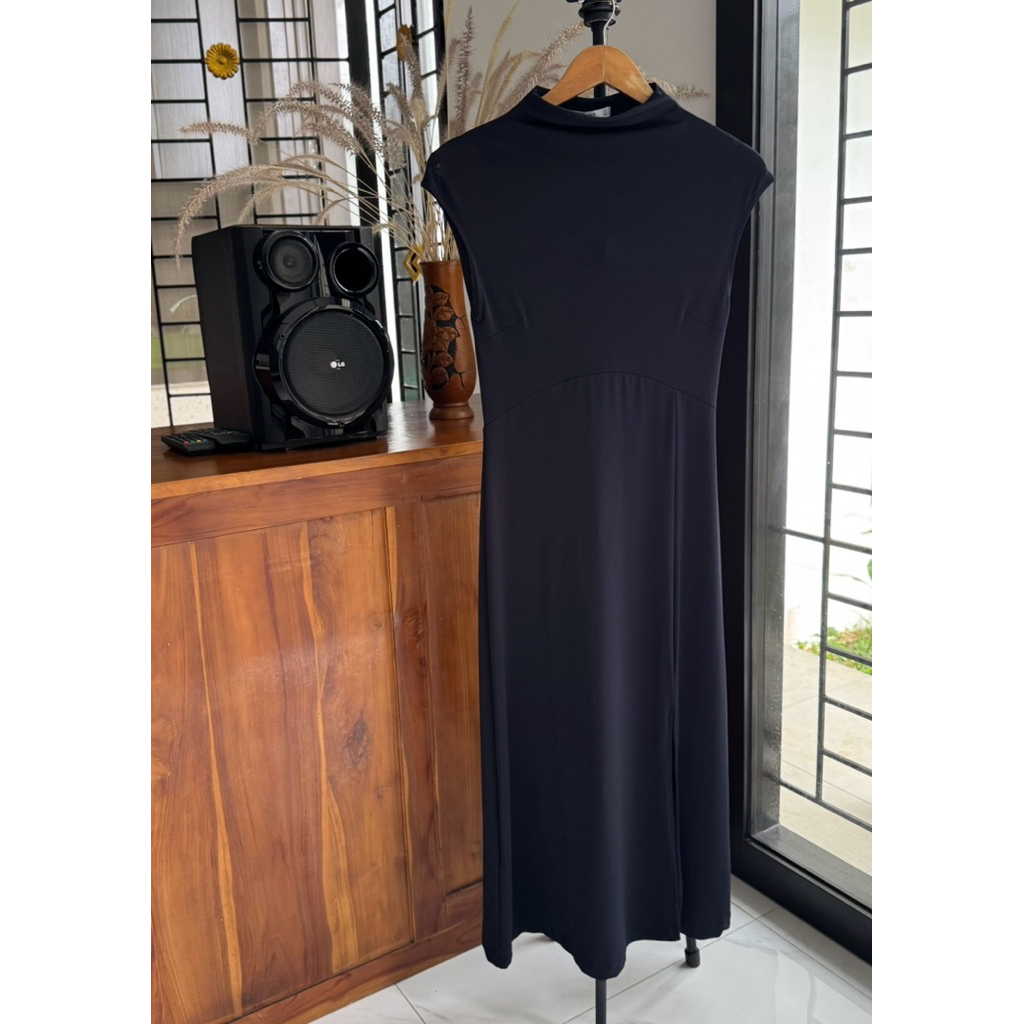 MANGO Classic duma Black Long Dress panjang bonito sissae claude