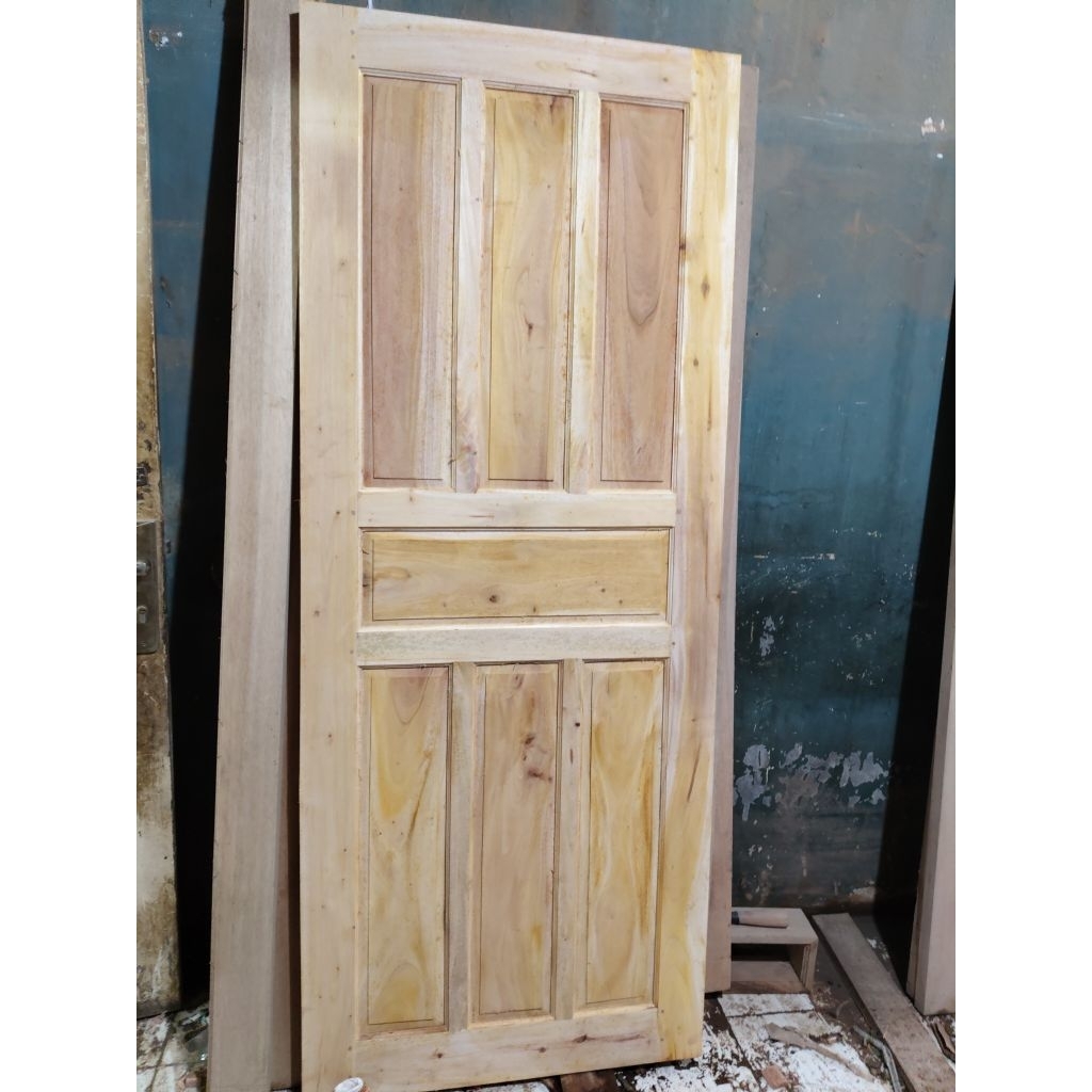 kusen dan pintu kayu mahoni