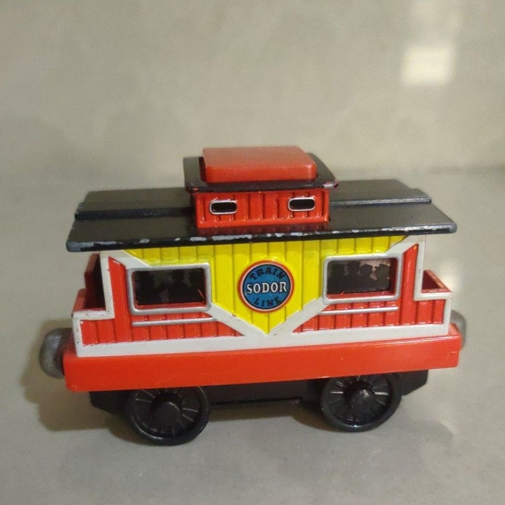 Thomas and Friends take and play tender sodor train line