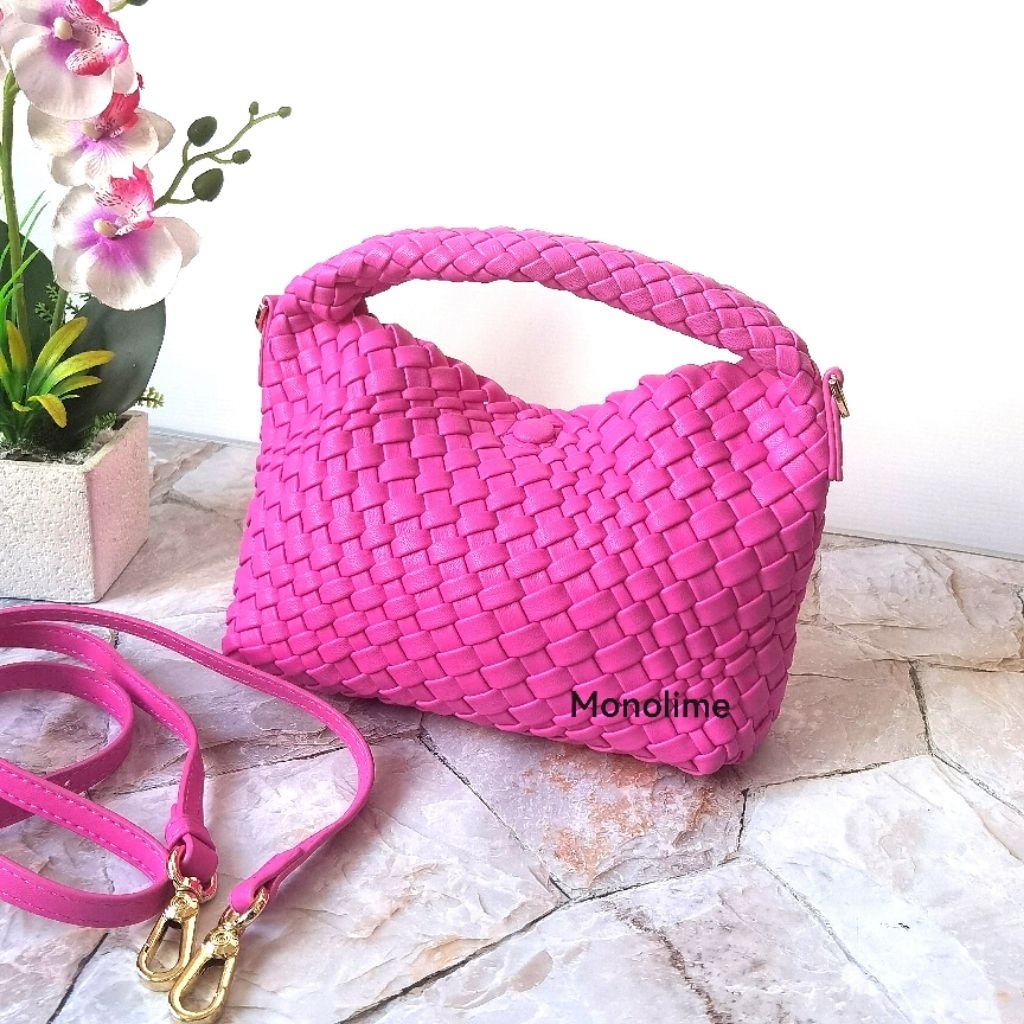 Tas anyaman fashion wanita, Tas slingbag wanita anyaman pink fushia, Tas anyam premium import, Tas h