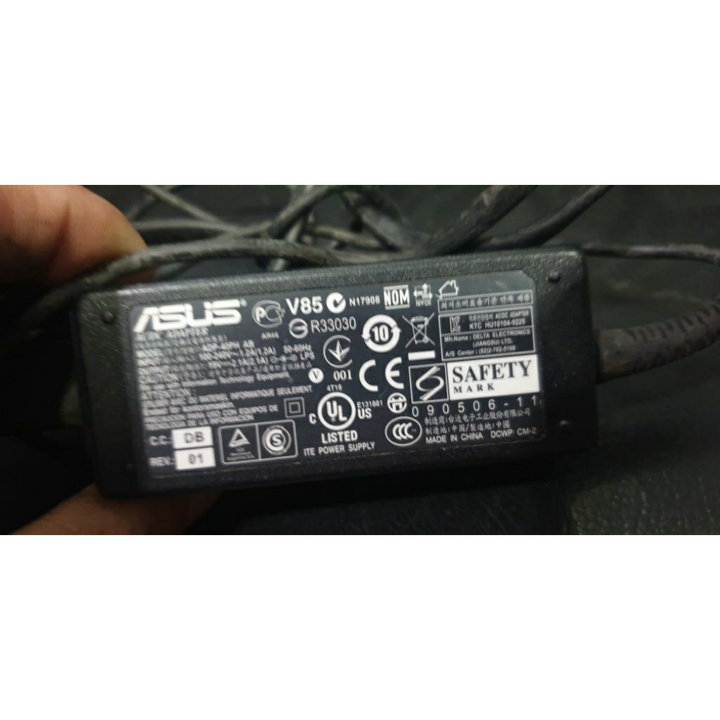 Adaptor laptop Asus AC/DC on tapi tidak keluar tegangan rusak