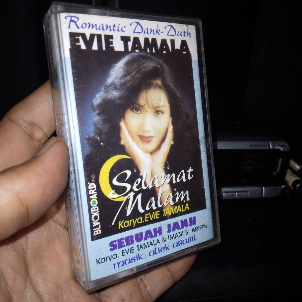 Kaset Evie Tamala Selamat Malam