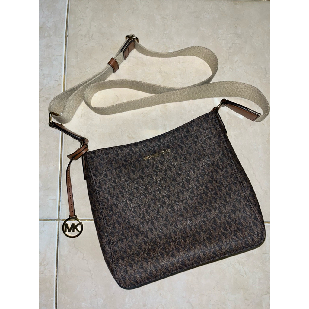 Michael Kors Sling Bag Original Brown Monogram | Like New | Tas MK Wanita