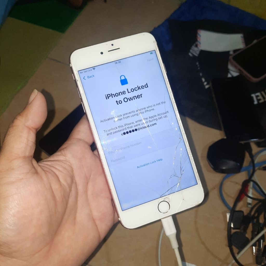 IP 6S PLUS 32GB HELLO