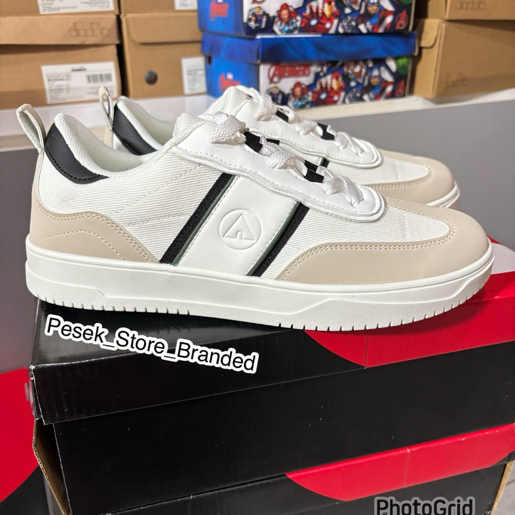 Sepatu airwalk Chariz warna putih abu size 40,41,42 saja original sale