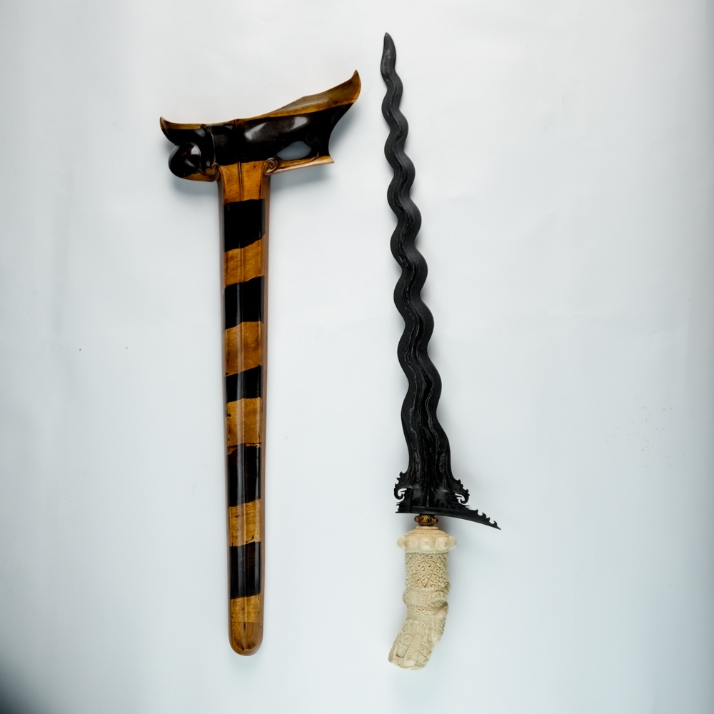 Keris Karno Tinanding Luk 17 Pamor Kulit Semangka Tangguh Bali Sepuh