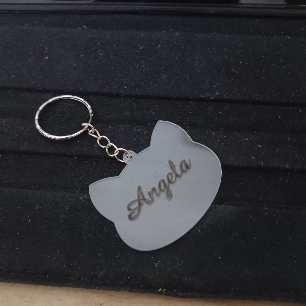 Gantungan kunci akrilik || Gantungan Kunci custom || Grafir akrilik || Gantungan Kunci nama || Gantu