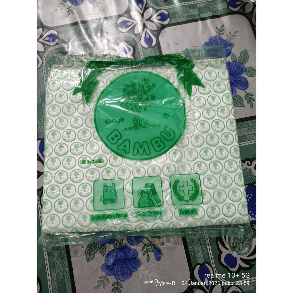 Kresek Bambu Putih 28