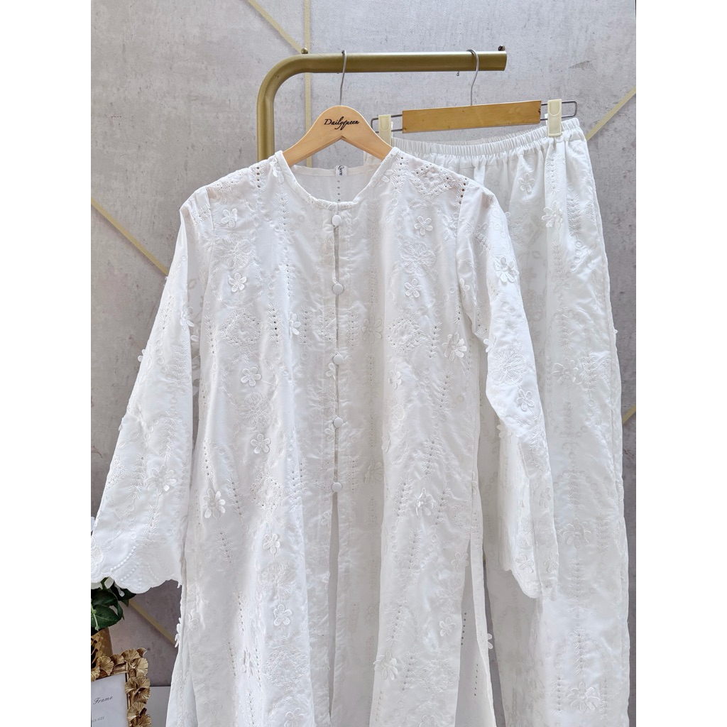 Ready Slit Midi Dress Embroidery katun cream putih tulang embroidery hari raya busui friendly