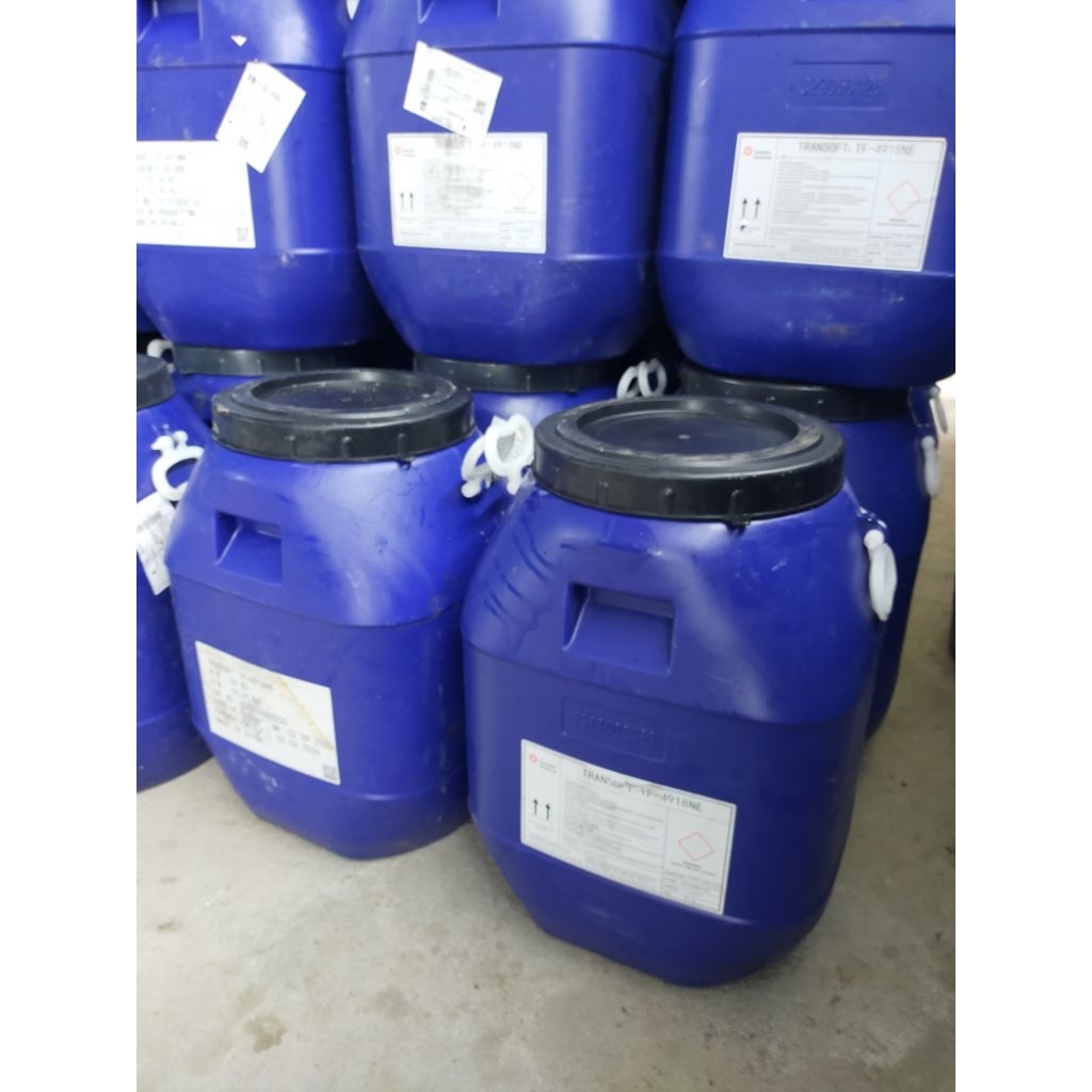 drum plastik 50liter tutup drat putar..sangat kuat tebal bahan impor hdpe..bersih siap pakai