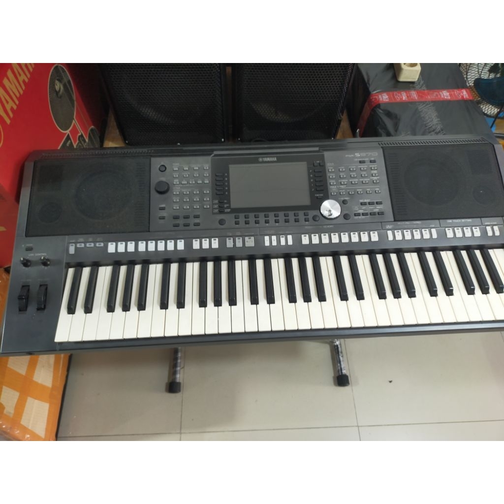 keyboard Yamaha psr S-970 s970  bekas bonus sampling