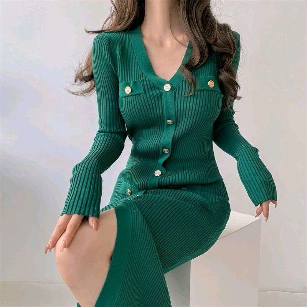 Dress Rajut Korea Premium Green – Body Fit Elegant, Soft Knit, Button Gold