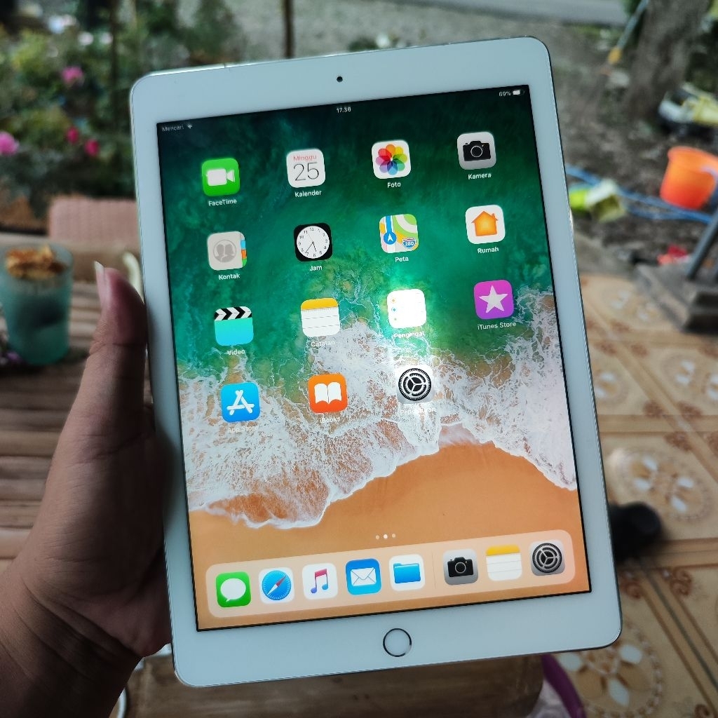 (zee) ipad pro 9.7 inch 2016 256gb wifi cell bukan bypass