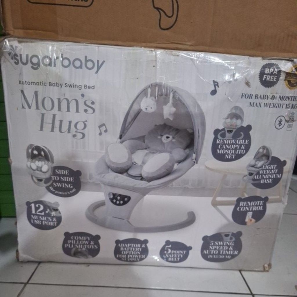 Preloved Sugar Baby Moms Hug Automatic Baby Swing Bed/ Ayunan Bayi/ Bouncer Bayi