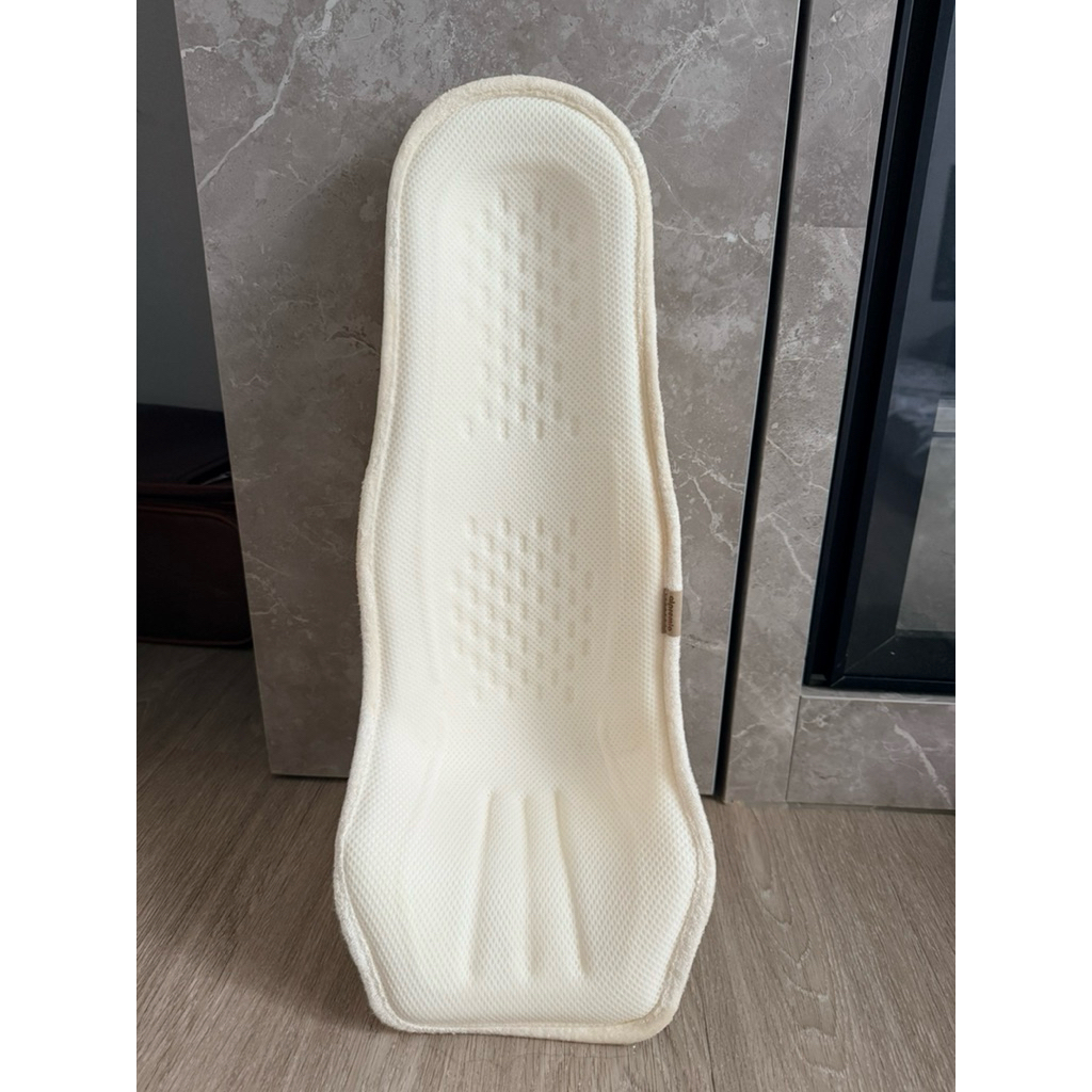 PRELOVED - ALPREMIO NURSING & FEEDING SEAT