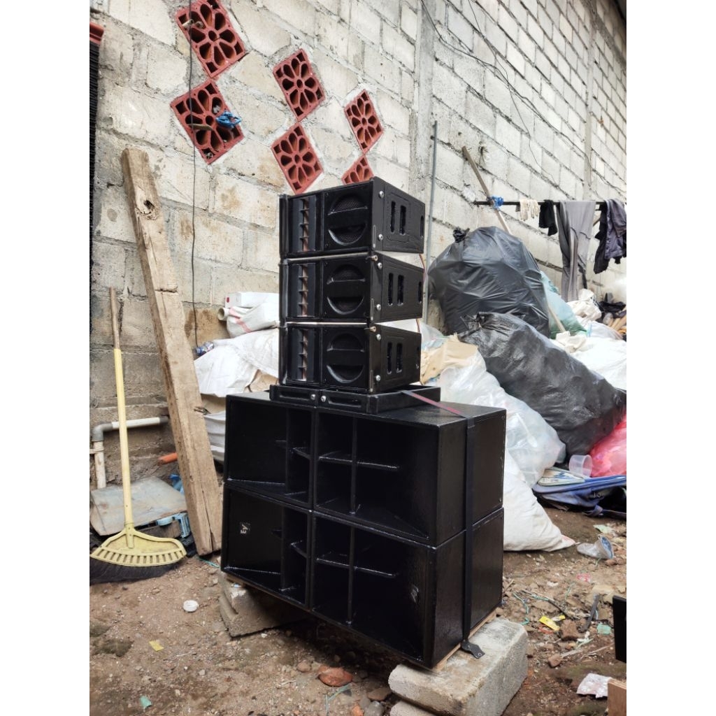 BOX SET MINIATUR SOUND SYSTEM 6 INCH CLA