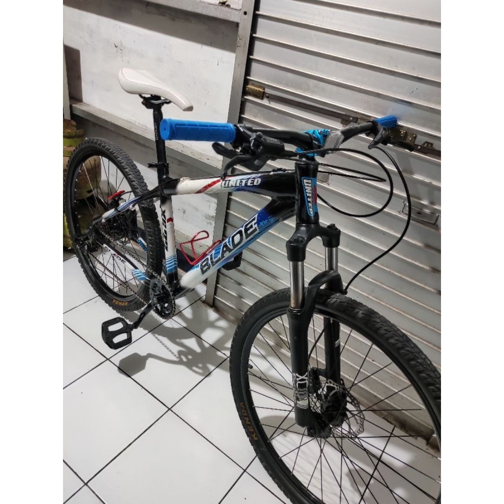 United Blade xc77 26"