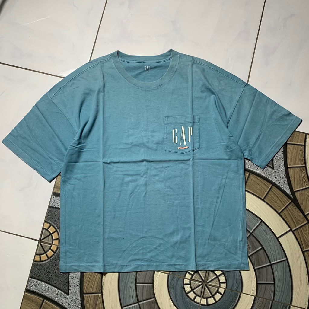 Kaos Oversize Boxy pocket GAP size M
