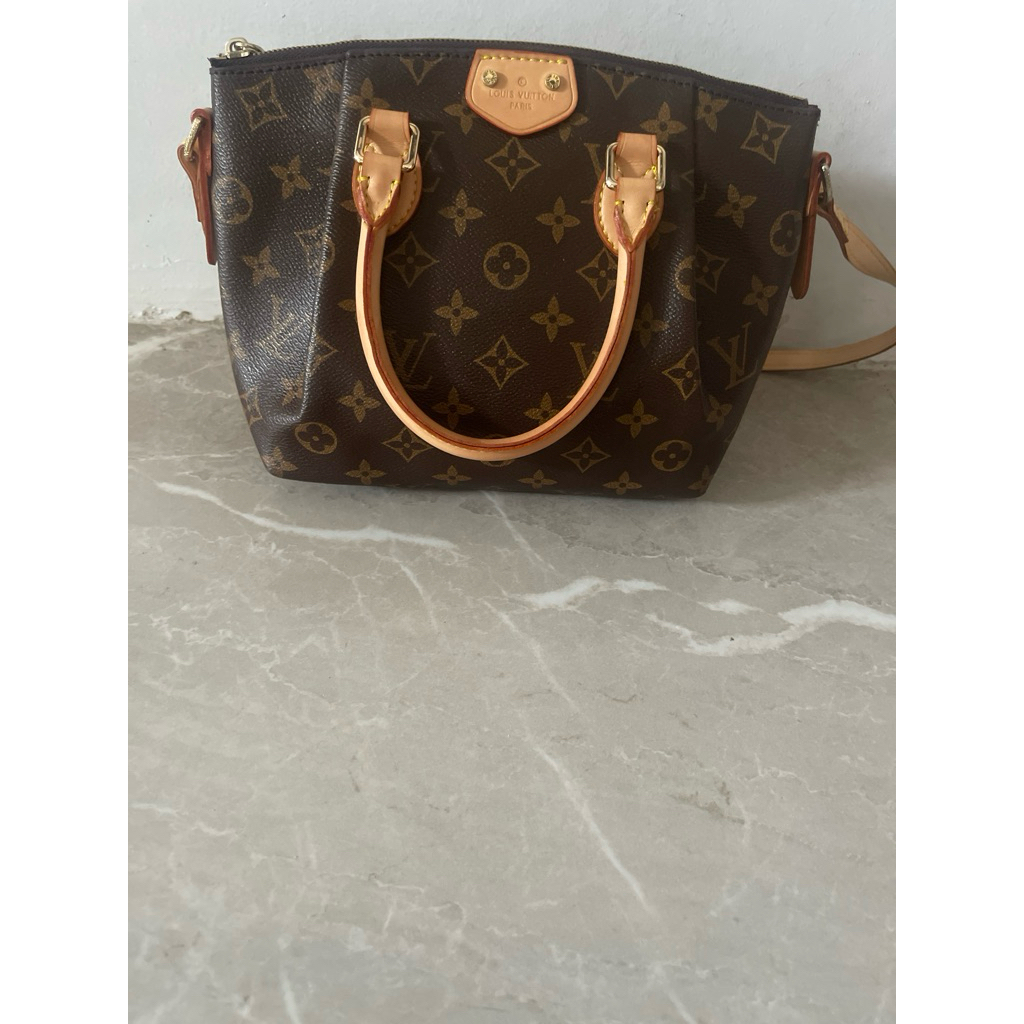 lv turenne size 20