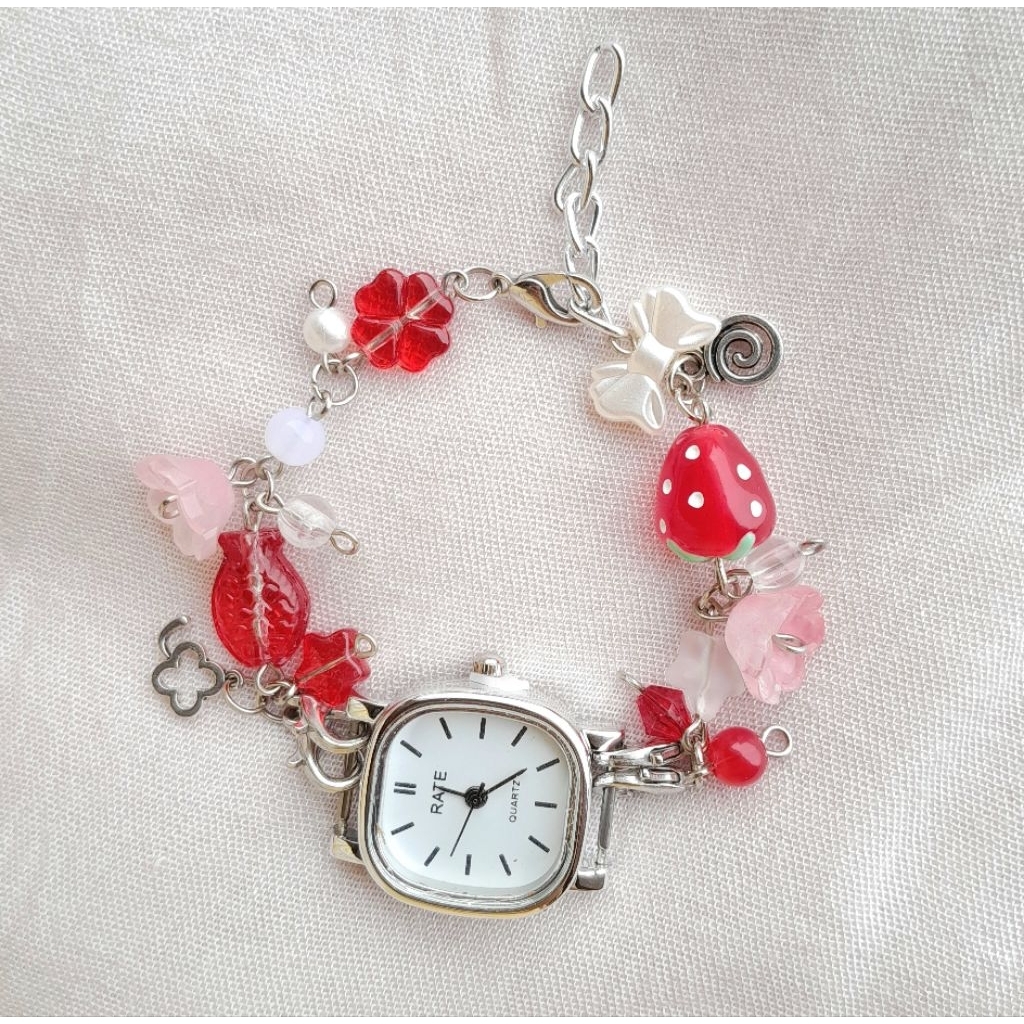 jam manik / jam wanita / gelang jam / gelang manik manik / gelang murah / manik kaca / jam aestetik 