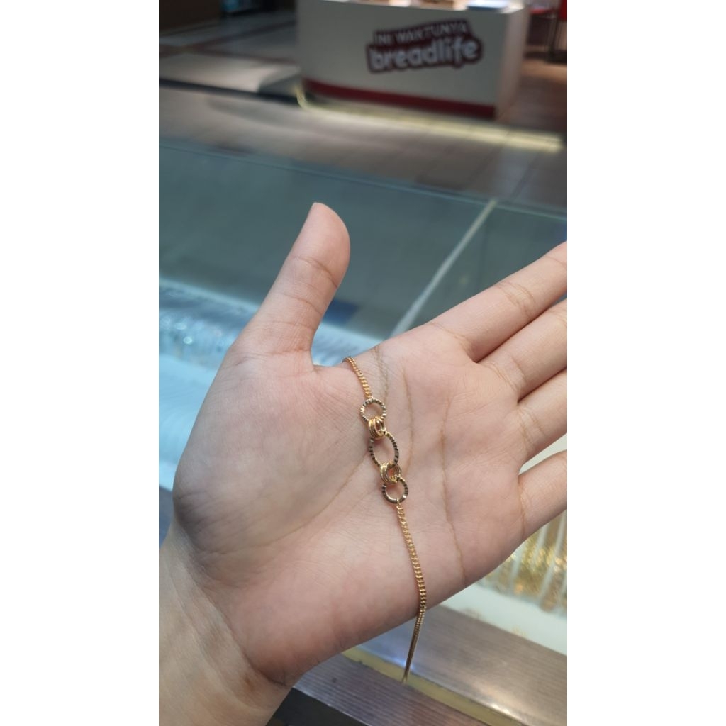 Gelang Rantai Emas Kuning Fashion Wanita 2.13 Gram 700 16K