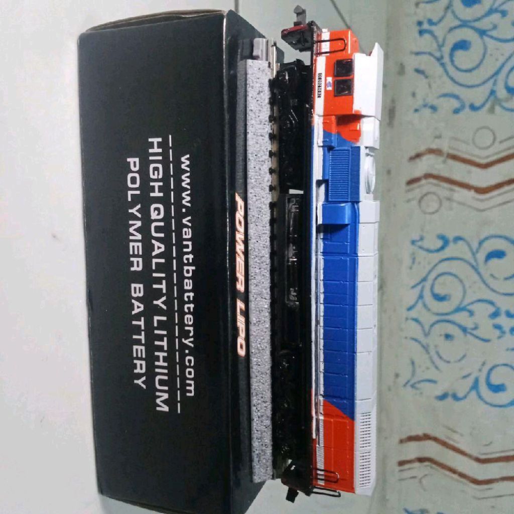 Lokomotif CC 202 Skala N (1:150)