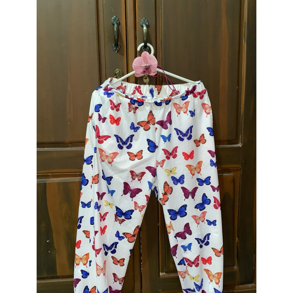 preloved celana kupu-kupu lolica