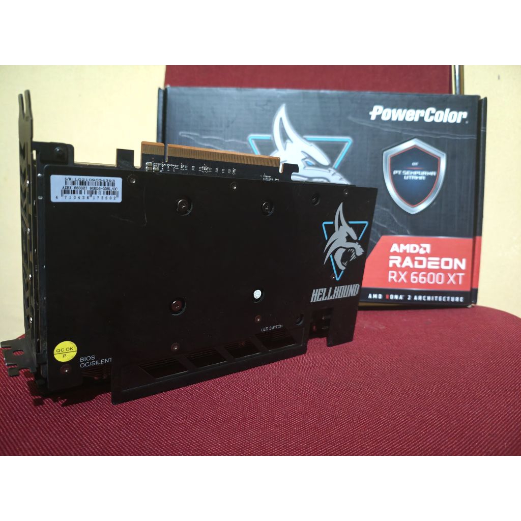 VGA AMD RX 6600 XT HELLHOUND