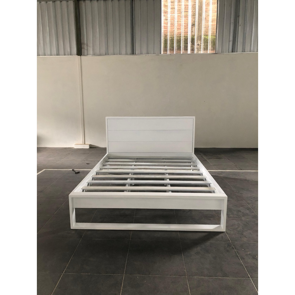 tempat tidur / dipan / tempat tidur minimalis / dipan jati / dipan kayu / tempat tidur kayu