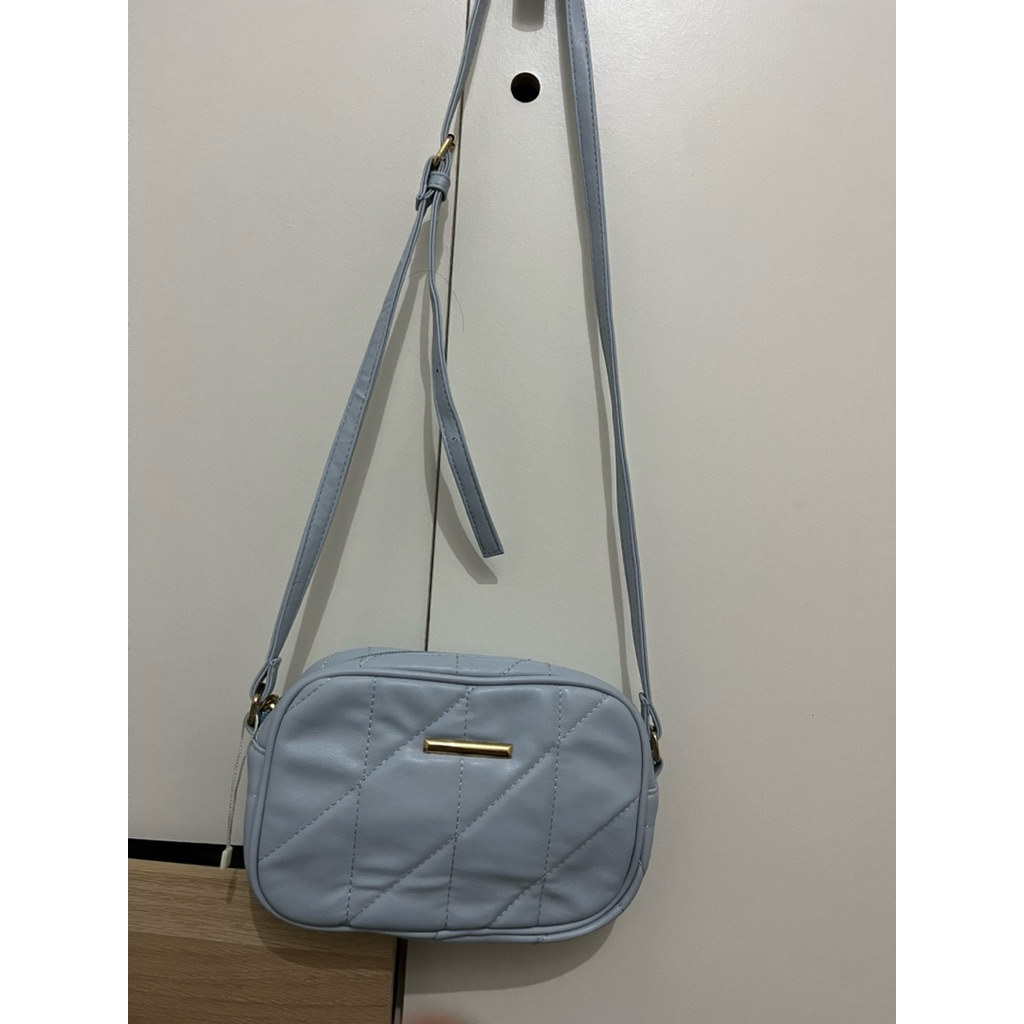 tas selempang Miniso