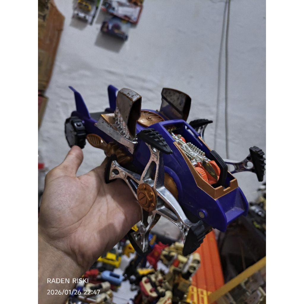 hotwheels hyperpod acceleracer on