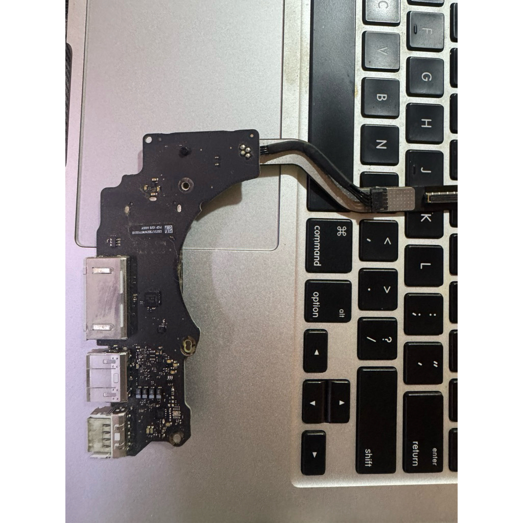 IO board hdmi wiffi card flexible macbook pro A1502 2015 normal second