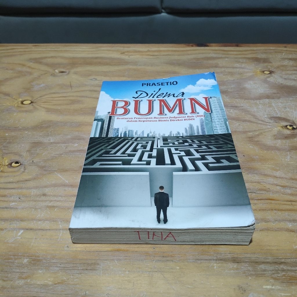 Buku Dilema BUMN