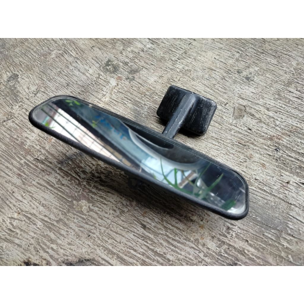 spion dalam Suzuki carry