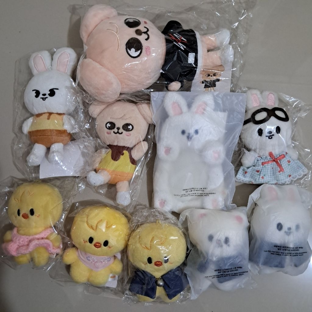 ready stock skzoo plush official dominate celebrate magnet lying 10cm 15cm 20cm wolfchan leebit quok