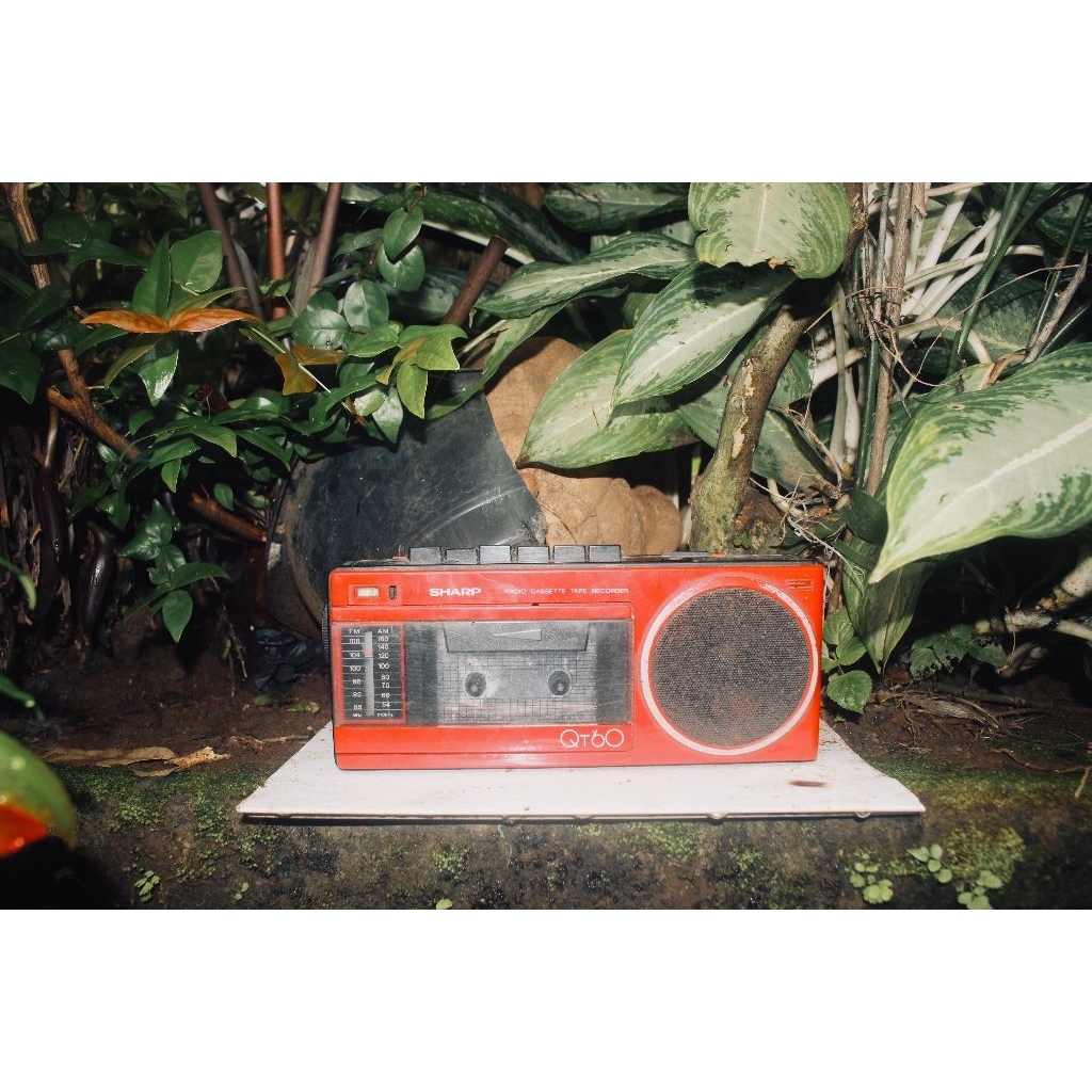 RADIO TAPE SHARP QT60