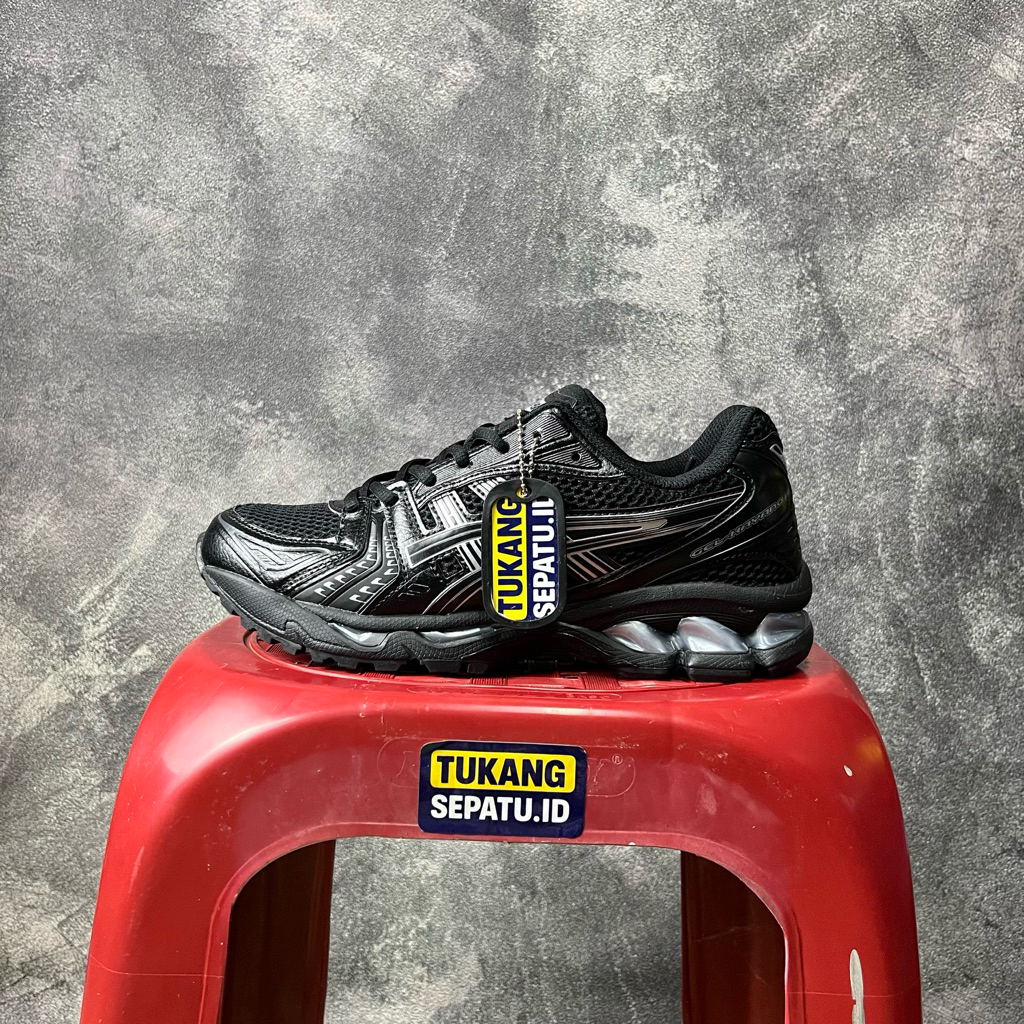 Sepatu Cowo Asik Blacksilver 1:1