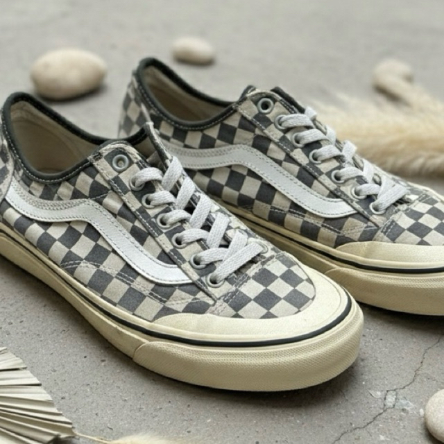 VANS Catur