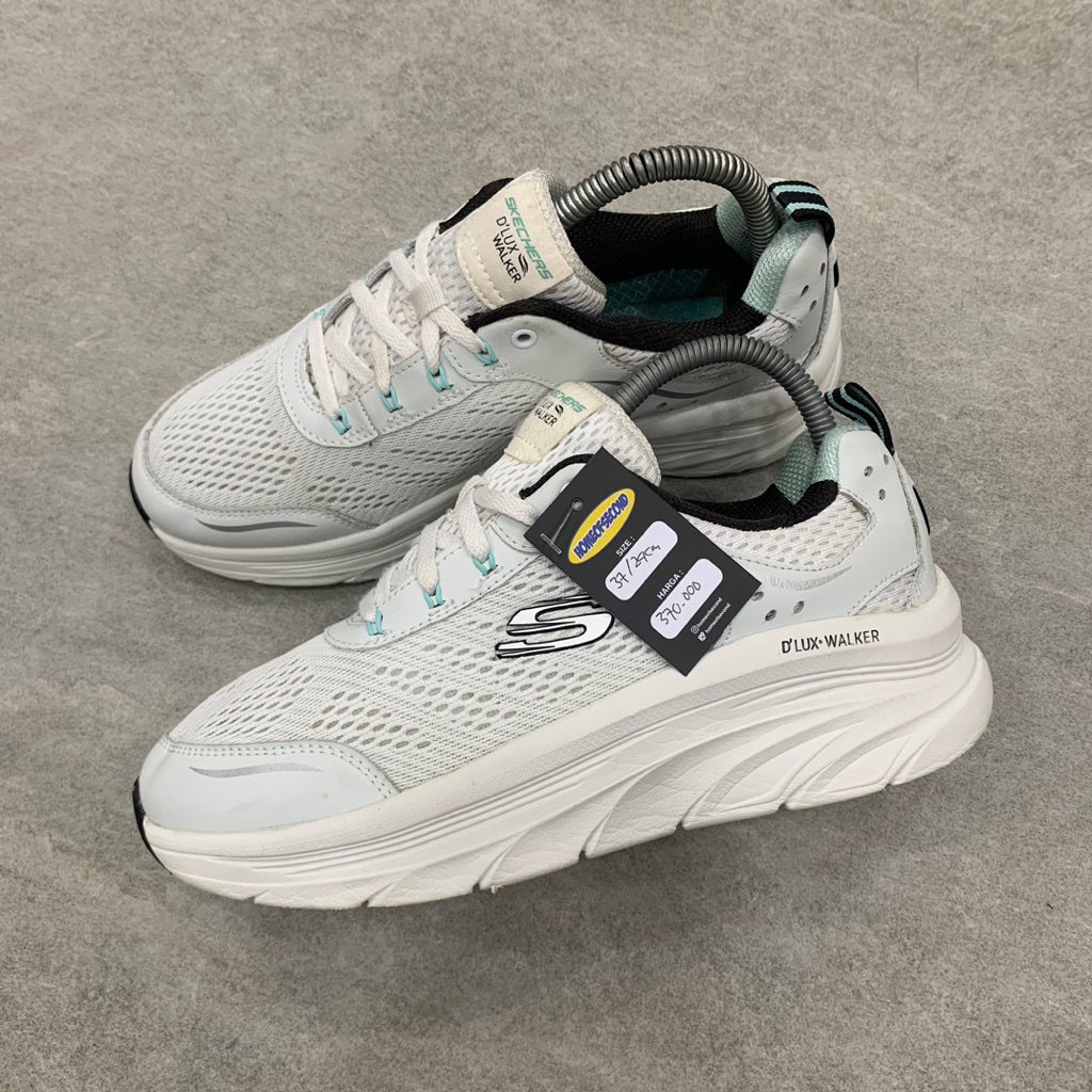 Skechers D’Lux Walker White