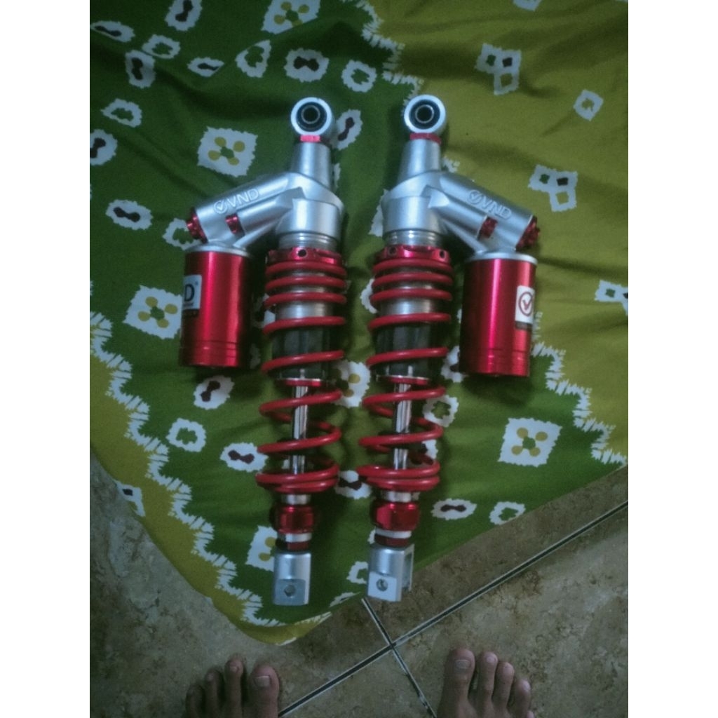 Shok vnd ak111 nmax old