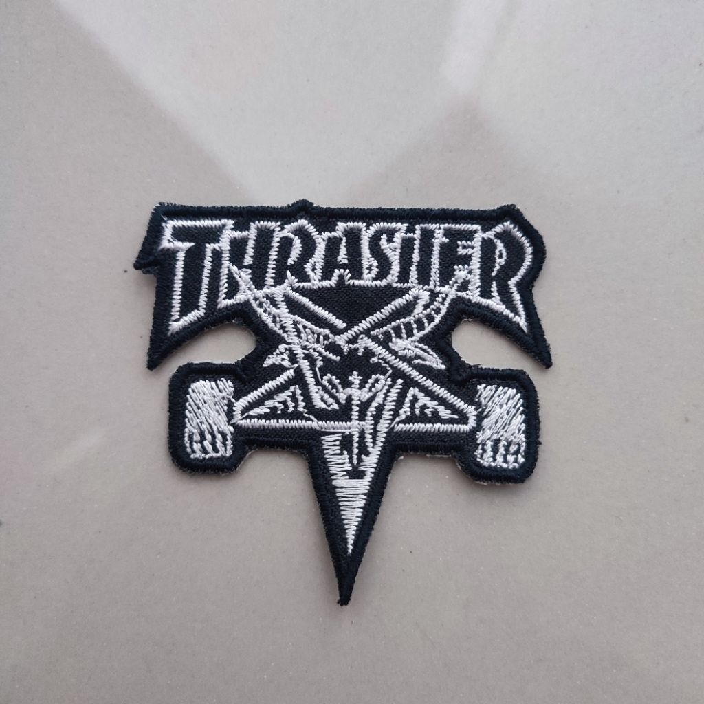 PATCH EMBLEM BORDIR THRASHER SKATEGOAT