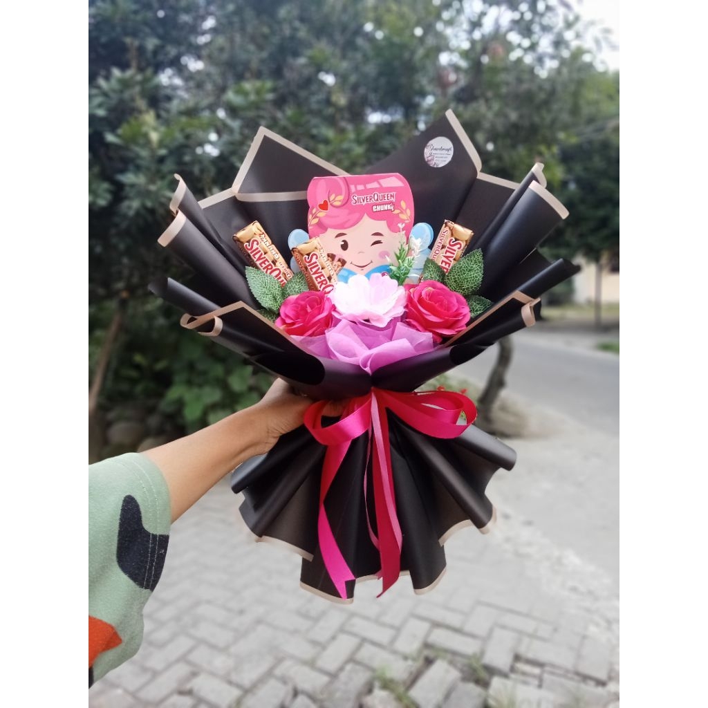 INSTAN Buket coklat Silverqueen cupid love/ buket Silverqueen edisi Valentine