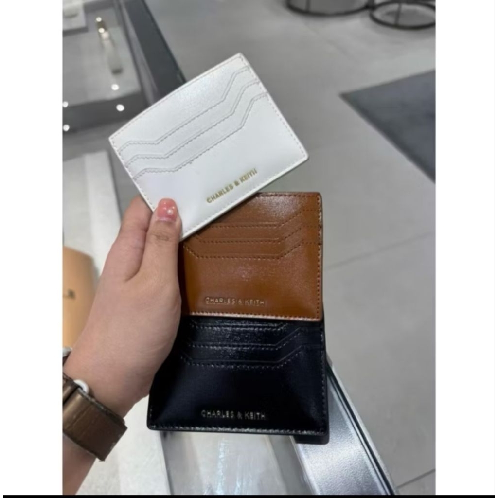 Charles n keith dompet kartu original