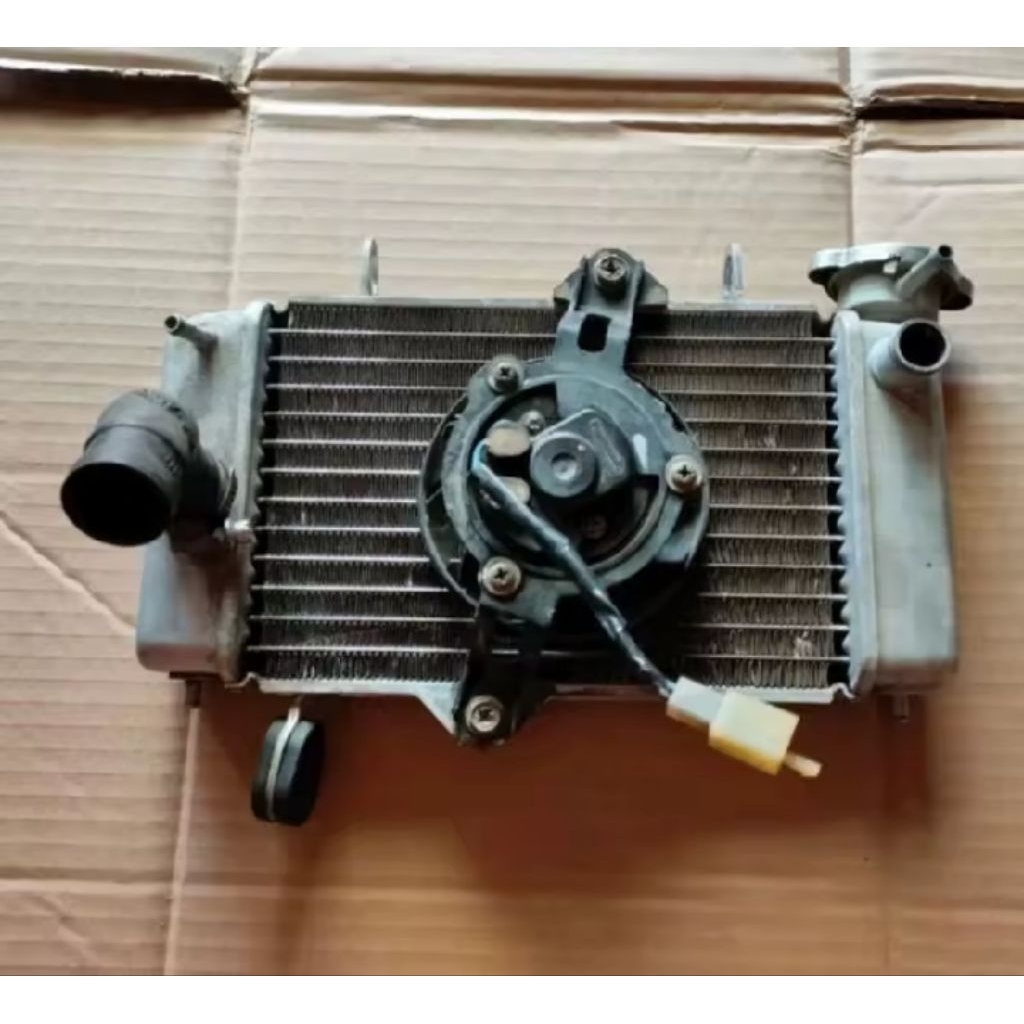 Radiator kipas radiator Yamaha Vixion new Vixion old / Original copotan