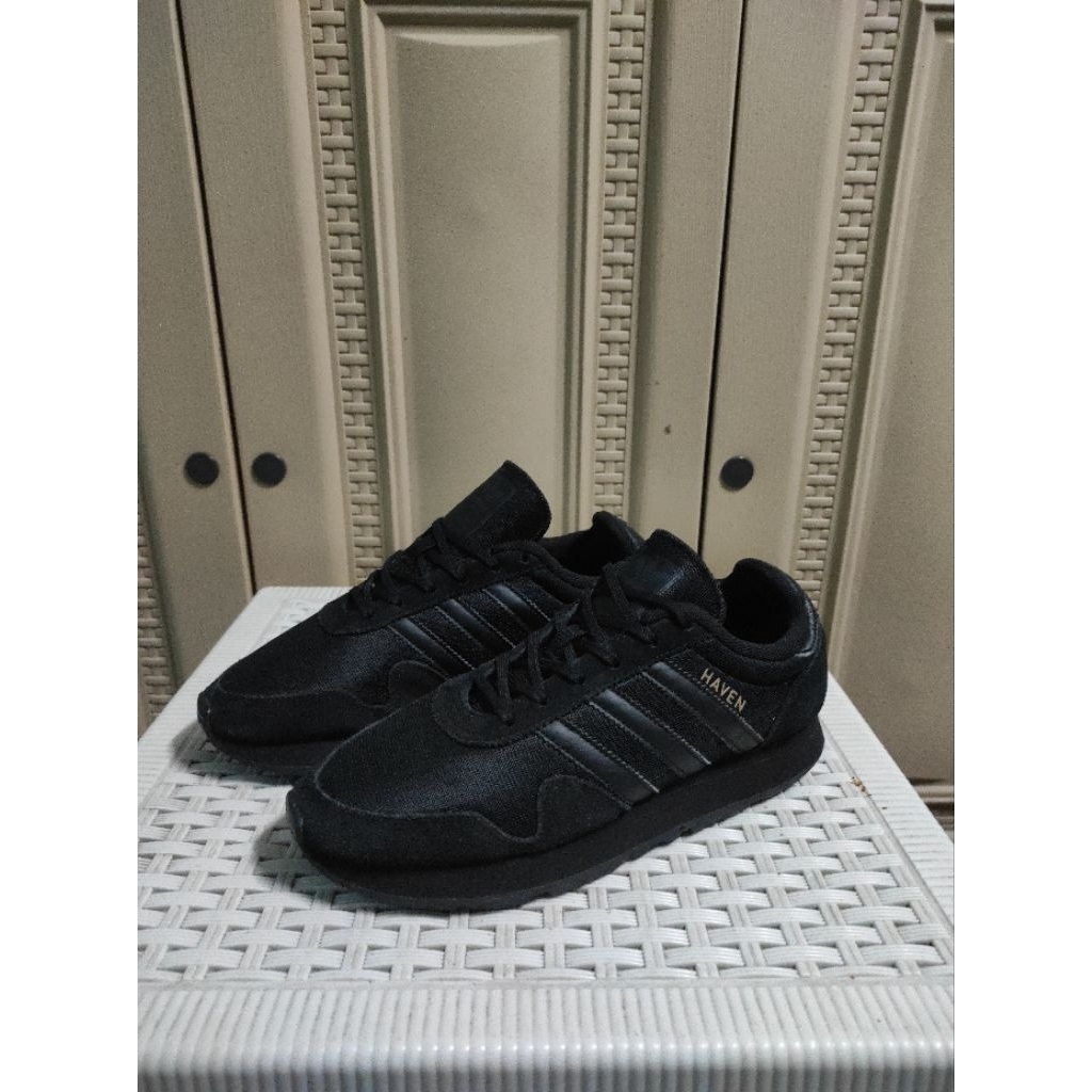 Adidas haven casual second