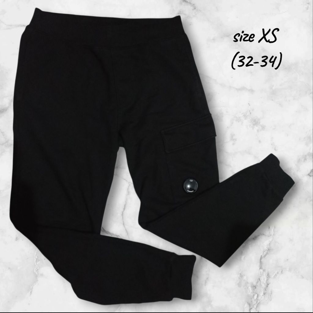 preloved celana panjang joger CP Company hitam sz XS 32-34